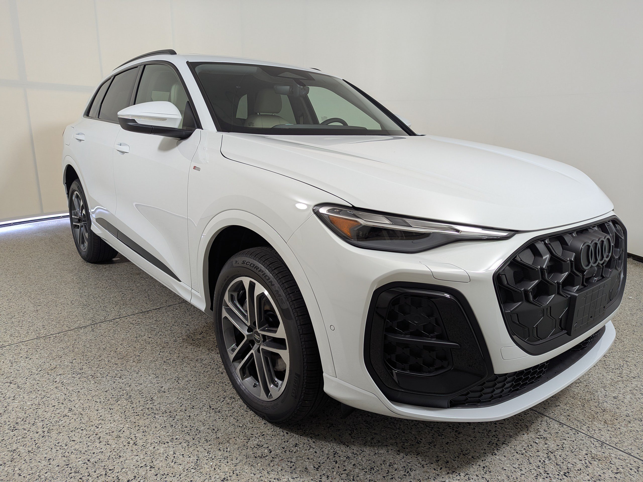 New 2026 Audi Q5 2.0T AWD/4WD image 1