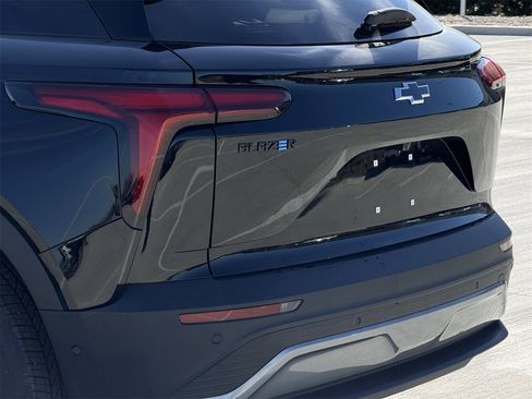 New 2026 Chevrolet Blazer EV LT w/ Super Cruise Package image 6