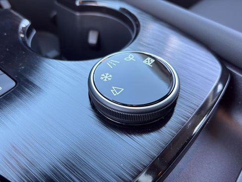 New 2026 Nissan Rogue Platinum image 34