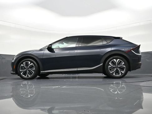 Used 2022 Kia EV6 Light image 26