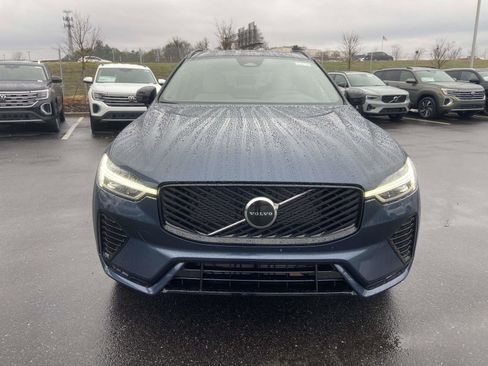 New 2026 Volvo XC60 B5 Core w/ Climate Package PRO image 2