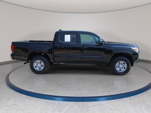 Used 2023 Toyota Tacoma SR image 4
