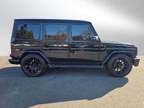 Used 2017 Mercedes-Benz G 63 AMG 4MATIC image 2