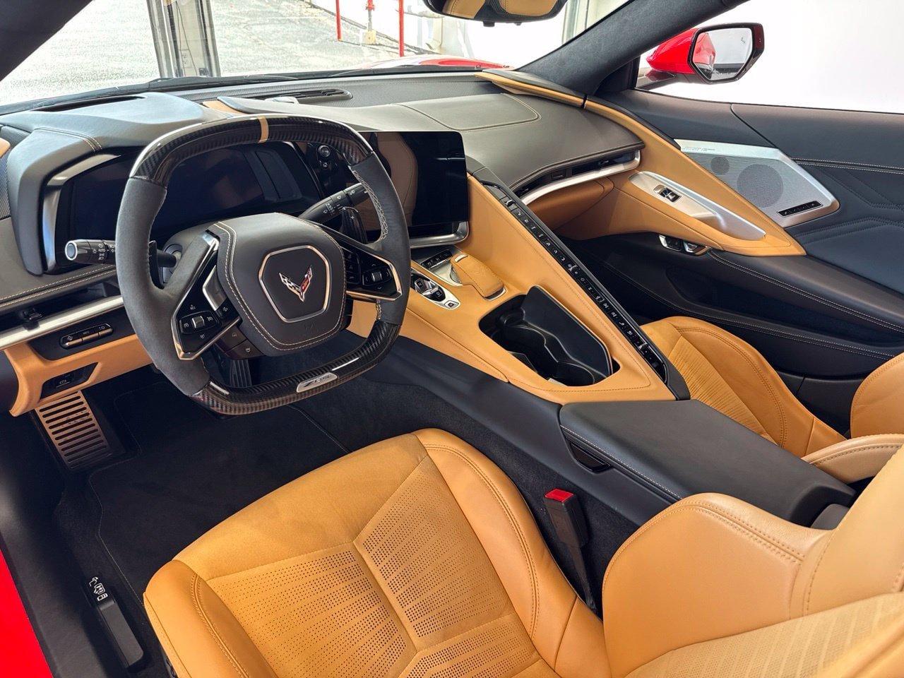 Used 2025 Chevrolet Corvette Z06 RWD image 17