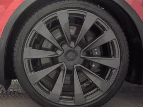 Used 2022 Tesla Model X image 10