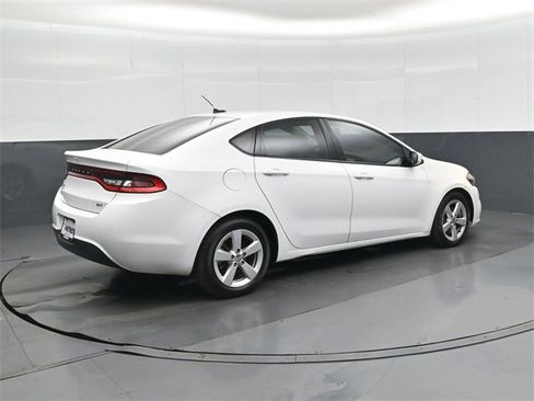 Used 2015 Dodge Dart SXT image 4