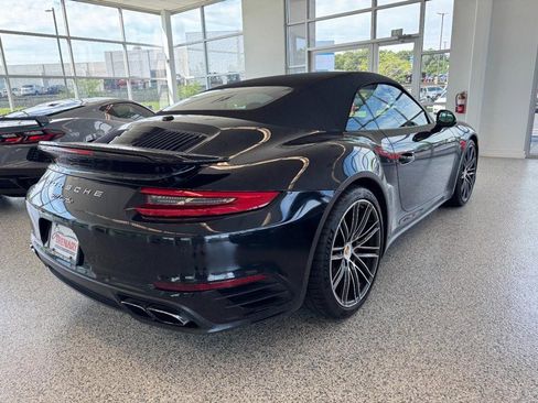 Used 2017 Porsche 911 4 Cabriolet AWD/4WD image 6