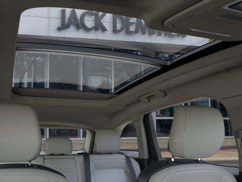 Used 2026 Lincoln Nautilus Premier w/ Equipment Group 102A image 22