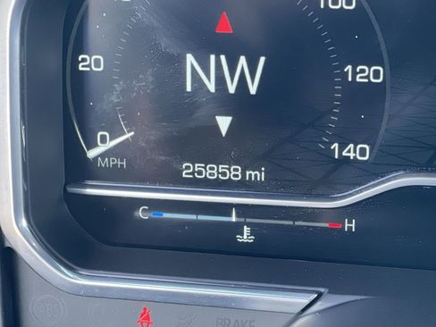 Used 2023 GMC Sierra 1500 AT4X image 12