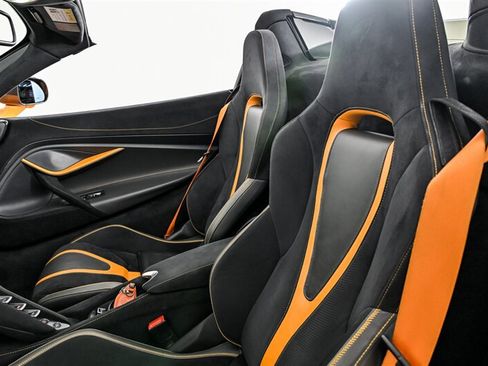 Used 2020 McLaren 720S Performance RWD image 19