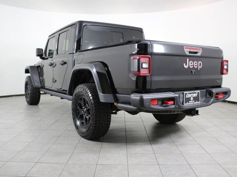 Used 2020 Jeep Gladiator Rubicon image 2