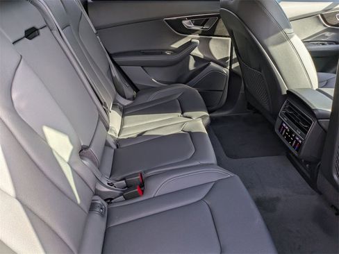 New 2026 Audi Q8 Premium Plus image 33