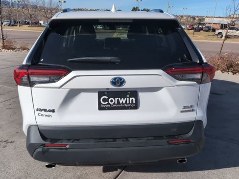 Used 2024 Toyota RAV4 XLE image 7