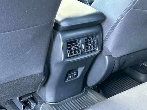 Used 2020 Toyota RAV4 XLE w/ Convenience Package AWD/4WD image 29