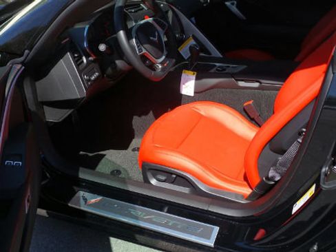 Used 2017 Chevrolet Corvette Z06 w/ Battery Protection Package RWD image 5