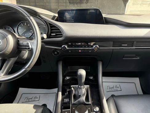 Used 2024 MAZDA MAZDA3 s image 31