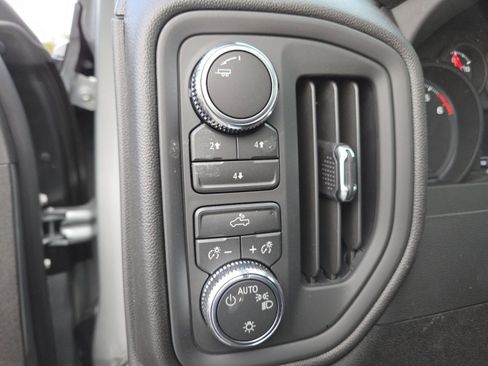 New 2026 GMC Sierra 2500 Pro image 4