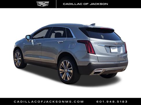 Certified 2025 Cadillac XT5 Premium Luxury FWD image 6