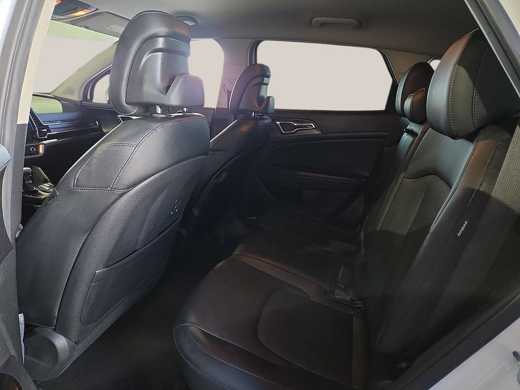 Used 2024 Kia Sportage EX FWD image 14
