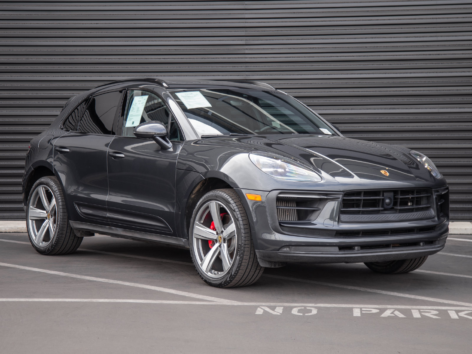 Certified 2024 Porsche Macan S AWD/4WD image 9