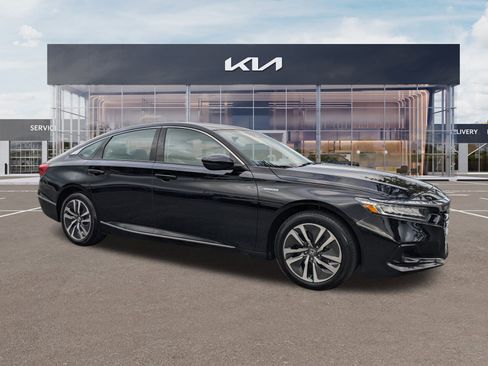 Used 2022 Honda Accord EX-L image 2