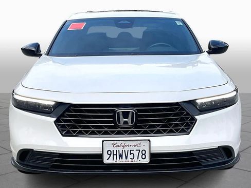 Used 2023 Honda Accord Sport image 3