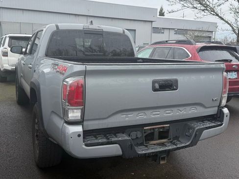 Used 2020 Toyota Tacoma TRD Off-Road w/ TRD Premium Off Road Package image 2