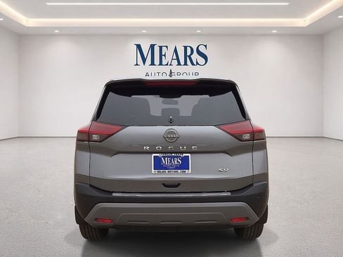 Used 2023 Nissan Rogue SV FWD image 4