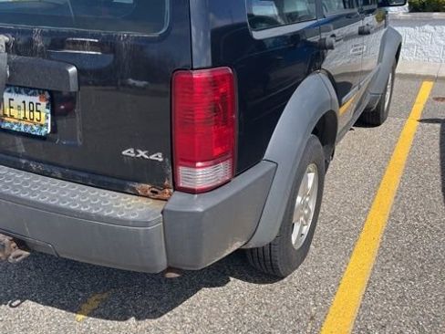 Used 2008 Dodge Nitro SE w/ Travel Convenience Group image 8