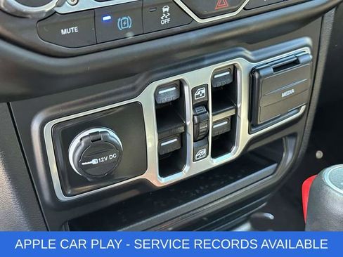 Used 2023 Jeep Wrangler Unlimited Sahara image 8