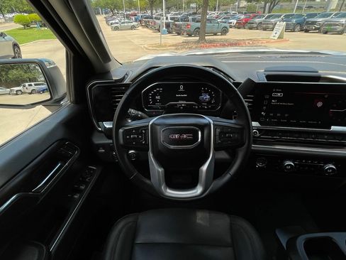 Used 2024 GMC Sierra 1500 SLT RWD image 11