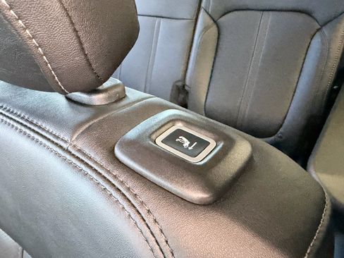 New 2026 Jeep Grand Wagoneer Limited AWD/4WD image 30