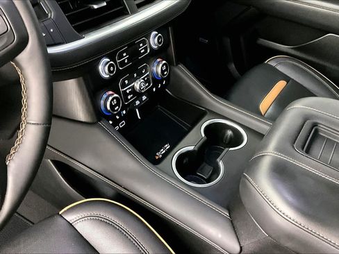 Used 2023 GMC Yukon AT4 AWD/4WD image 16