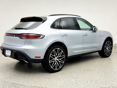 Used 2025 Porsche Macan AWD/4WD image 5