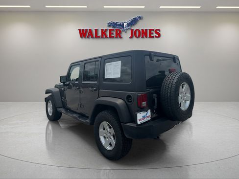 Used 2016 Jeep Wrangler Unlimited Sport w/ Quick Order Package 24S AWD/4WD image 5