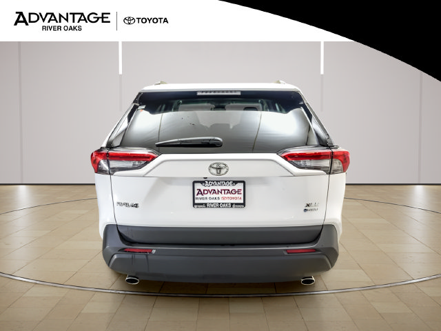 Certified 2025 Toyota RAV4 XLE AWD/4WD image 6