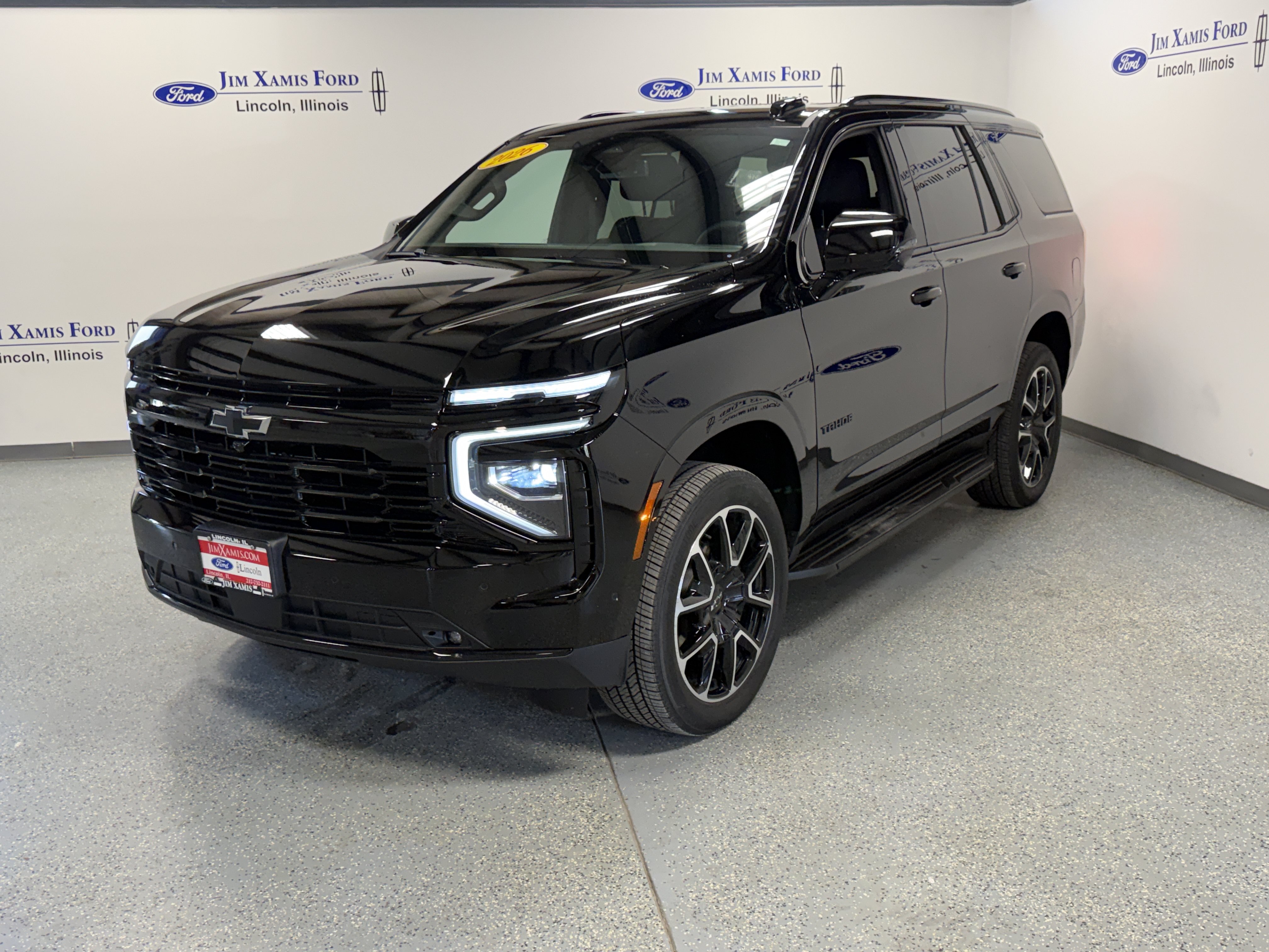Used 2026 Chevrolet Tahoe RST w/ Comfort Package AWD/4WD image 3