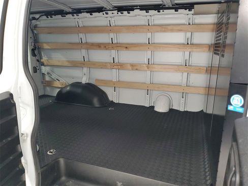 Used 2024 Chevrolet Express 2500 w/ Driver Convenience Package image 24