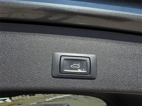 Used 2016 Audi Q5 3.0T Premium Plus w/ Technology Package image 6