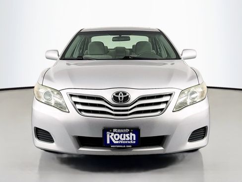 Used 2011 Toyota Camry LE w/ LE Extra-Value Pkg image 2