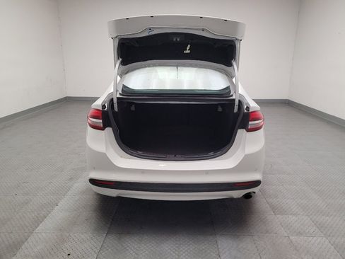 Used 2018 Ford Fusion SE w/ Fusion SE Technology Package FWD image 29
