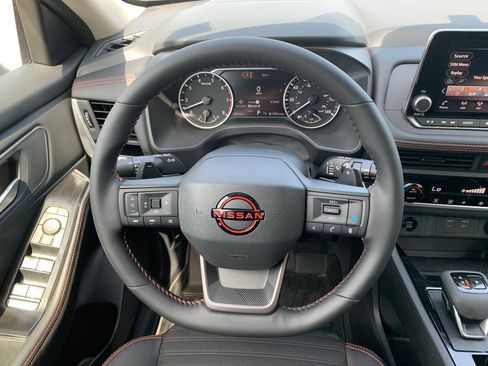 New 2026 Nissan Rogue SV AWD/4WD image 10