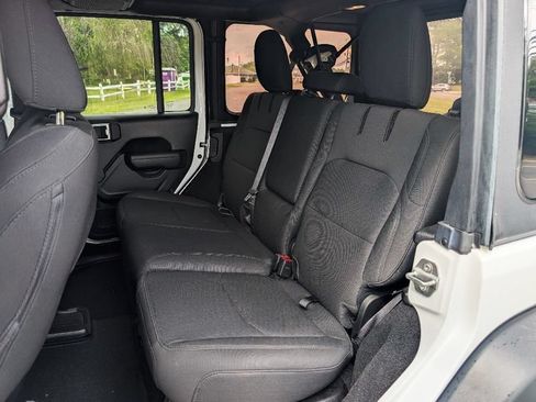 Used 2023 Jeep Wrangler Unlimited w/ Cold Weather Group AWD/4WD image 21