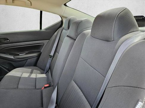Used 2025 Nissan Altima 2.5 SV AWD/4WD image 14