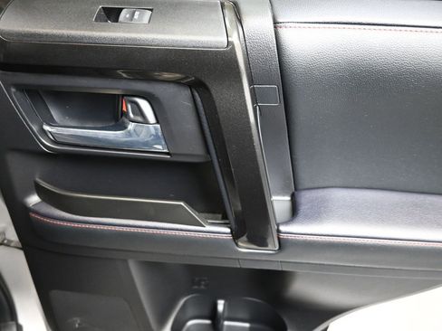 Used 2021 Toyota 4Runner Venture w/ Moonroof Package image 15