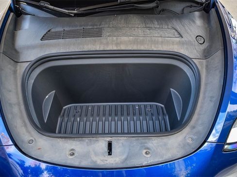 Used 2021 Tesla Model Y Performance image 24