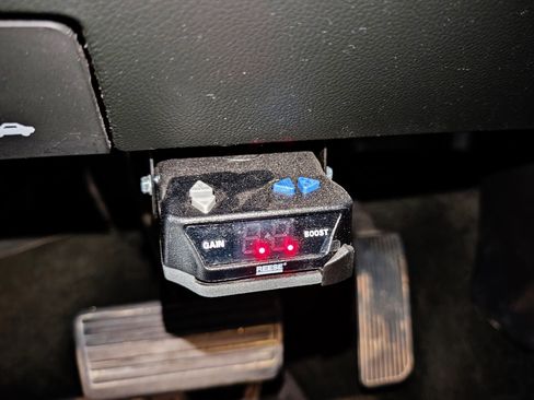 Used 2017 Chevrolet Silverado 1500 LTZ Z71 image 50