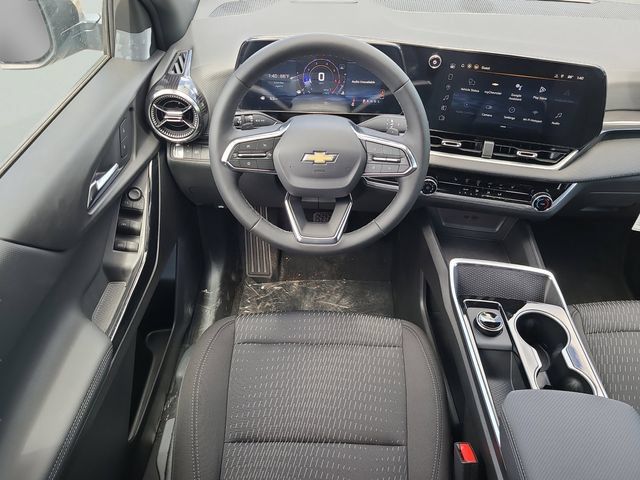 New 2026 Chevrolet Equinox LT w/ Safety and Technology Package FWD image 13