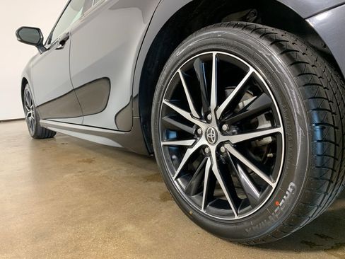 Used 2023 Toyota Camry SE image 36