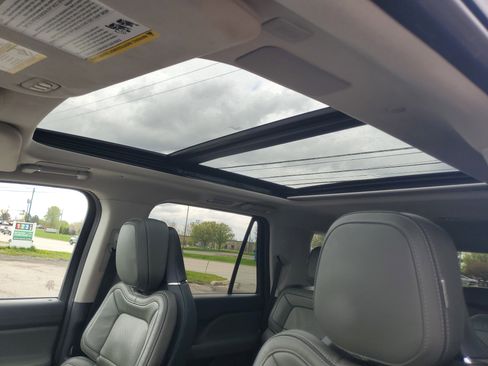 Certified 2024 Lincoln Navigator Black Label AWD/4WD image 11